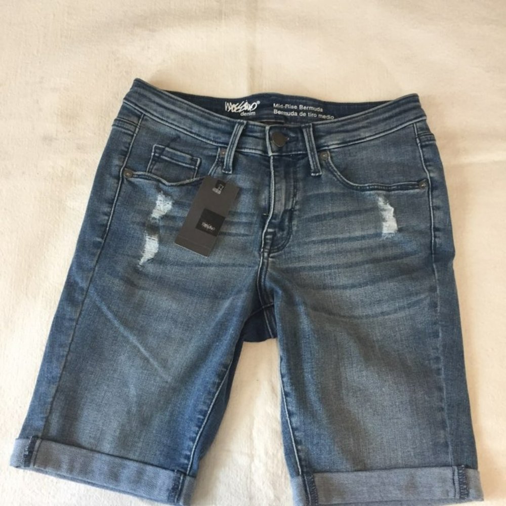 Mossimo Bermuda mid-rise shorts